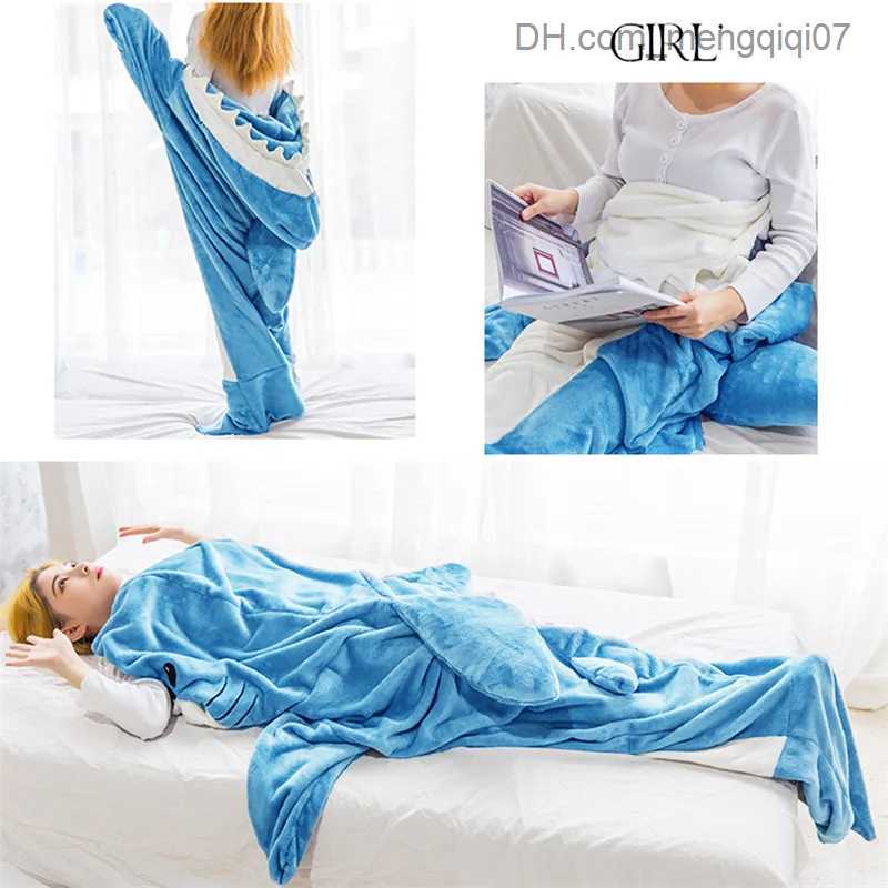 Blankets Swaddling Cartoon Shark Wearable Blanket Pajamas Children's Pajamas Parents' Hoodies Warm Flannel Blanket Autumn Fun Homewear Party