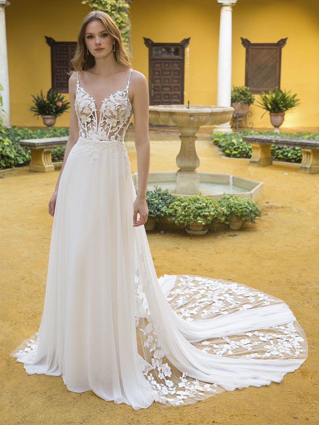 Une Ligne Ivoire En Mousseline De Soie Robe De Mariée Arrivée Dentelle Sans Manches Illusion Corsage Sexy Robe De Noiva Romantique Appliques Plag
