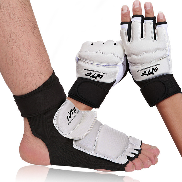 Protective Gear Taekwondo Gloves Foot Protector Taekwondo Shoes Foot Socks MMA WTF Adult Child Hand Foot Protector Half Finger Boxing Gloves 230808