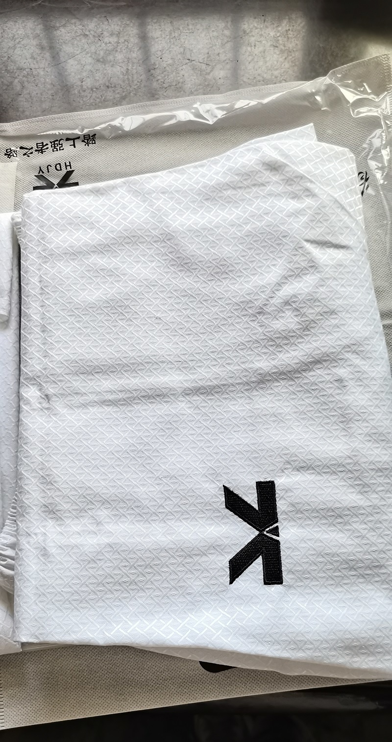 Protective Gear WTF Taekwondo Uniform Children's Judo Karate Training Suit Large Mesh Material Men's and Women's Comfortable and Breath