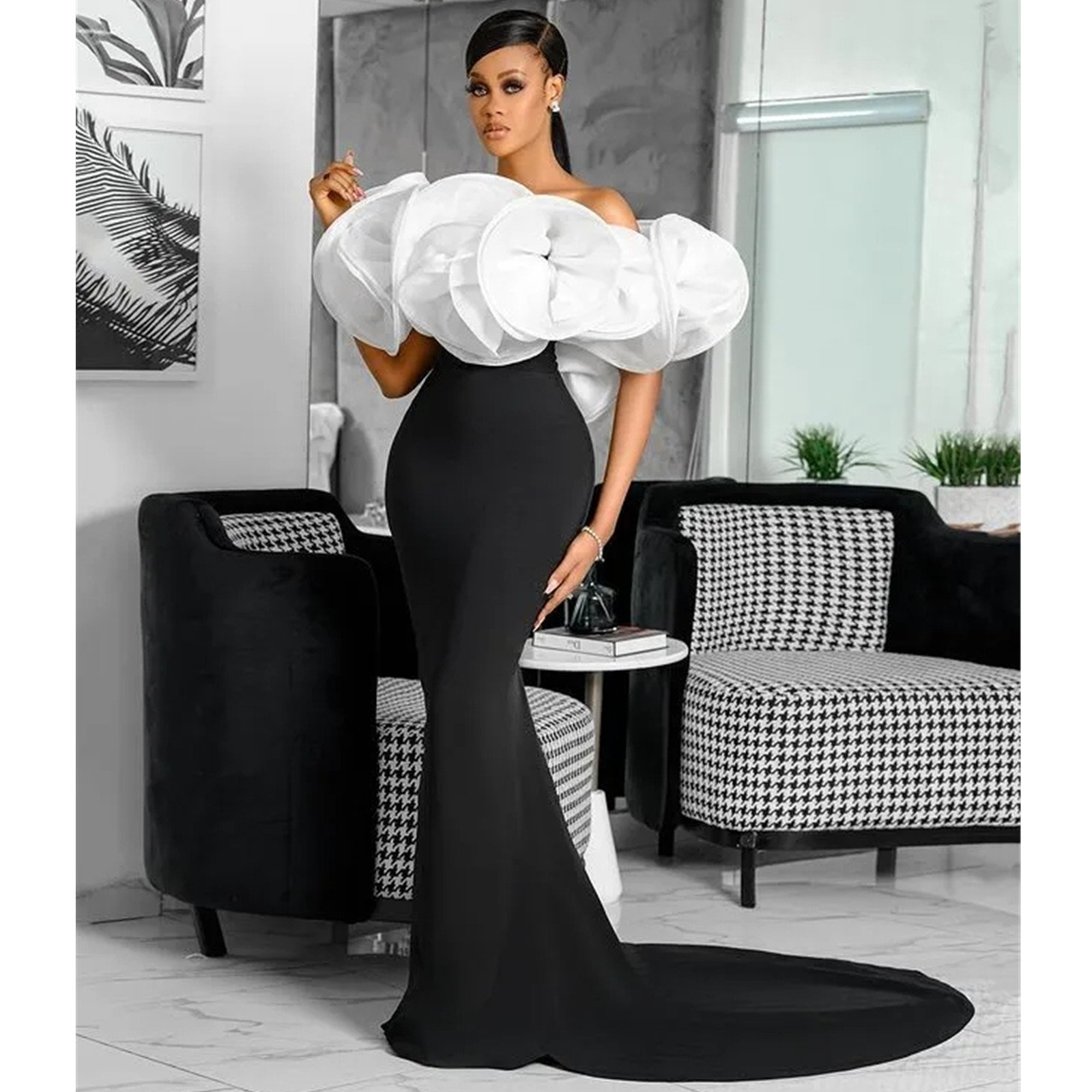 Plus Size Arabic Aso Ebi White Black Prom Dresses Mermaid Strapless Satin Evening Formal Party Stylish Sexy Second Reception Gowns 328