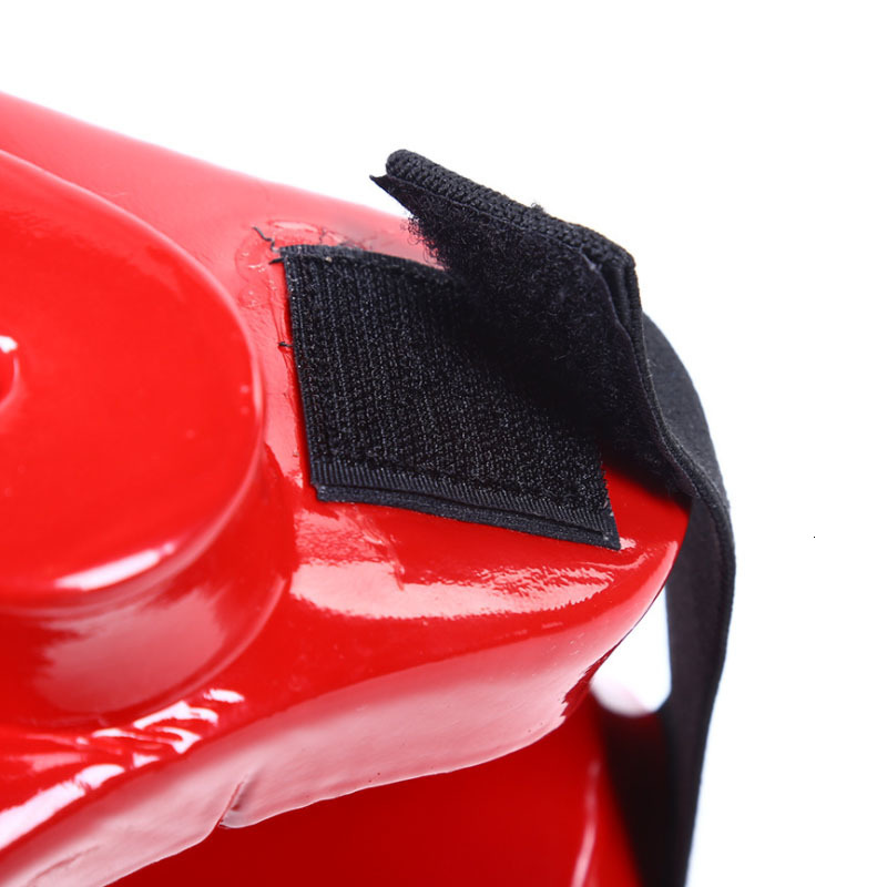Protective Gear Head Guard Taekwondo Helmet Martial Arts Fight Mask Protect Gear Adult Kids Skating Equipment for Boxing MMA Karate Training 230808