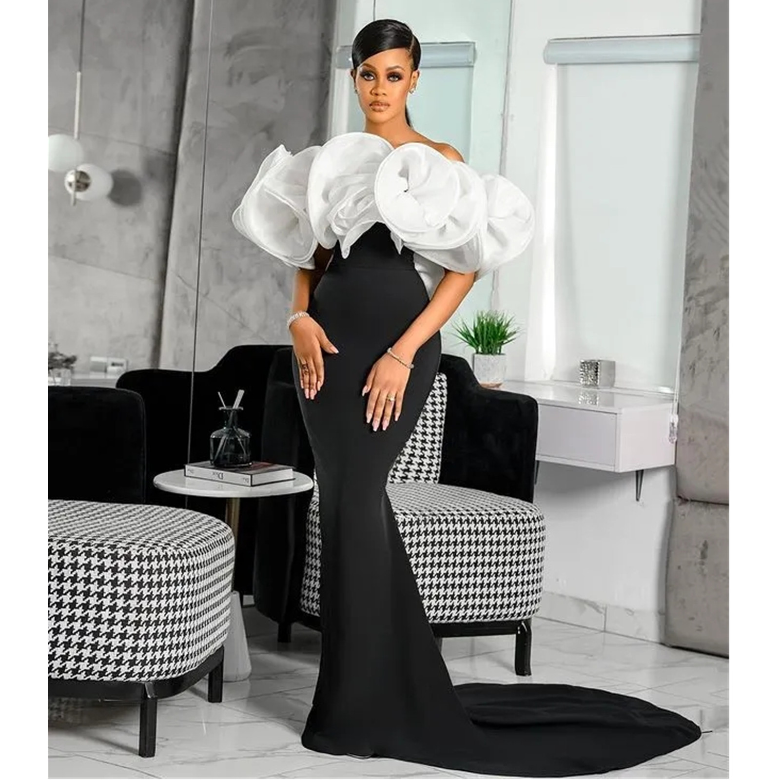 Plus Size Arabic Aso Ebi White Black Prom Dresses Mermaid Strapless Satin Evening Formal Party Stylish Sexy Second Reception Gowns 328