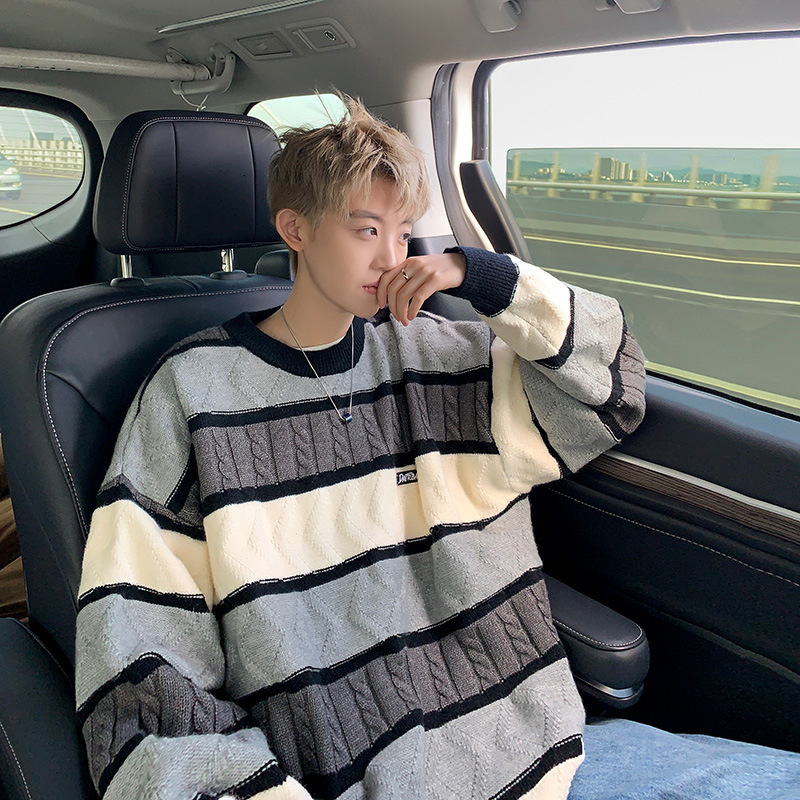 Men's Sweaters Autumn Contrast Color Striped Sweater Men Fashion Winter Round Neck Long Sleeve Loose Casual All-match Pullovers Tops 230808