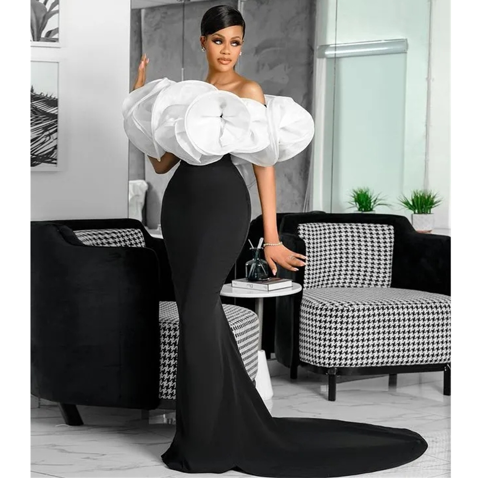 Plus Size Arabic Aso Ebi White Black Prom Dresses Mermaid Strapless Satin Evening Formal Party Stylish Sexy Second Reception Gowns 328
