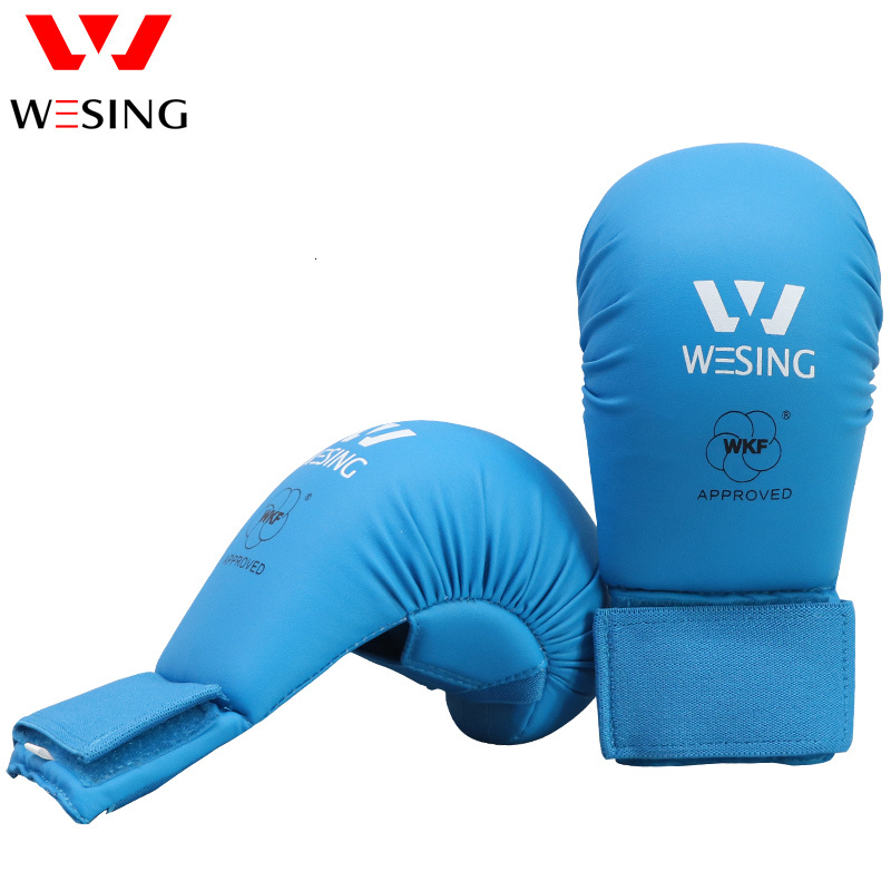 Protective Gear Wesing WKF karate gloves karate mitts for competition blue and red 230808