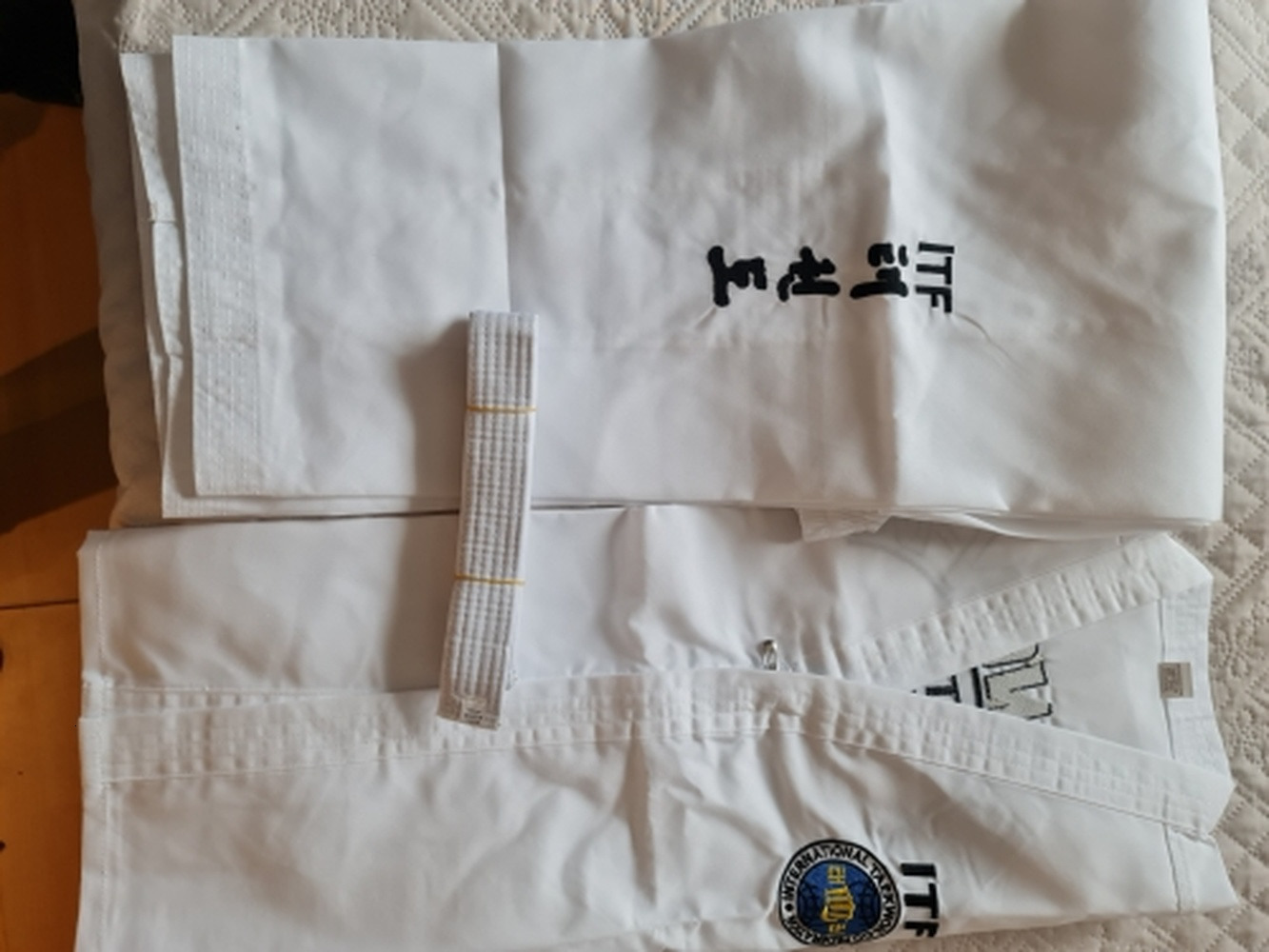 Protective Gear Professiona ITF Approve White Uniform Taekwondo Student Doboks Suit Kimono Martial Arts Taekwondo Clothes Long Sleeve Fitness Gi 23080