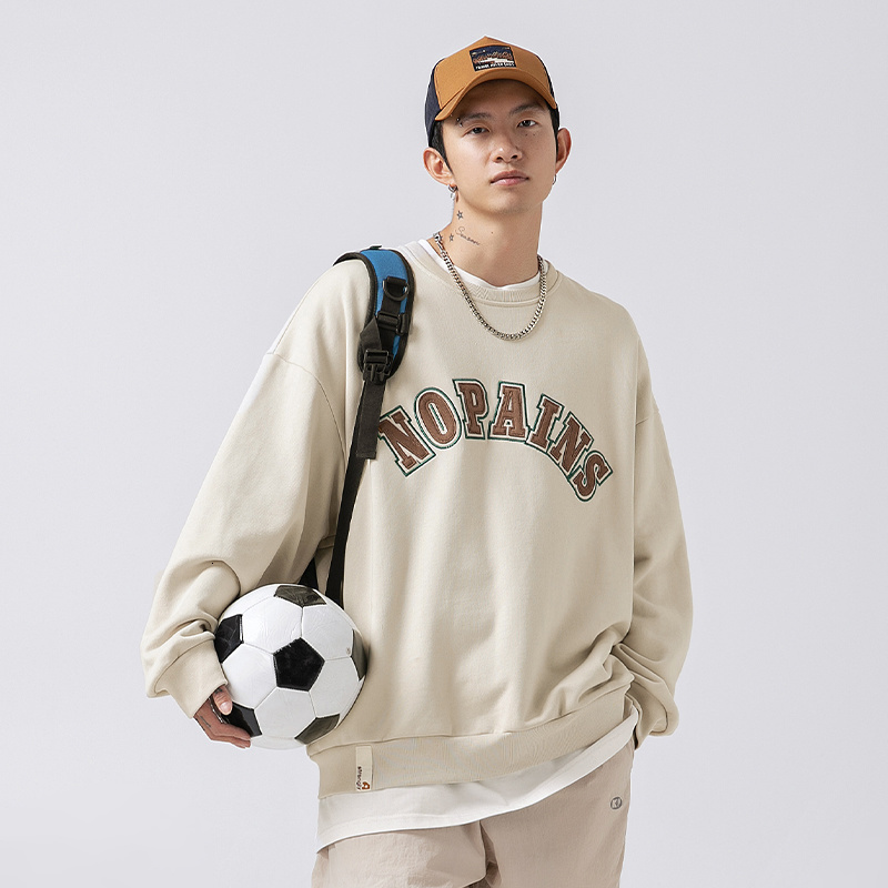 Mens Hoodies Sweatshirts Heavyweight Japanese Retro Round Neck Hip Hop Letter Suede Embroidered Patch Pullover Sweat Shirts Male Tops 230808