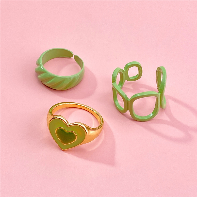 Wedding Rings Fashion Heart Rings Set for Women Hollow Geometric Chain Cross Knuckle Rings Creative Cute Pink Green Open Couple Rings 230808
