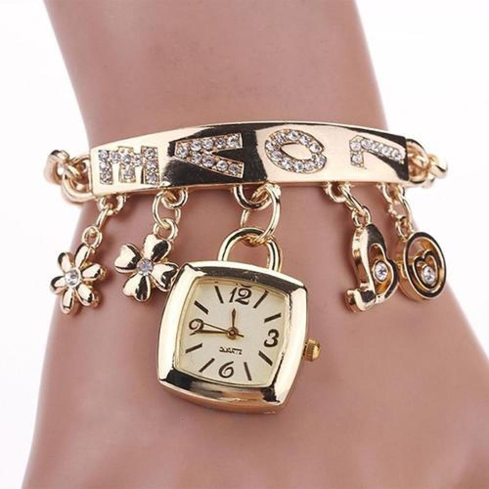 Other Watche Bracelet Watch Women Love Letters Inlaid Chain Flower Pendant Wrist Reloj Mujer Ladies Watches Gift 230809