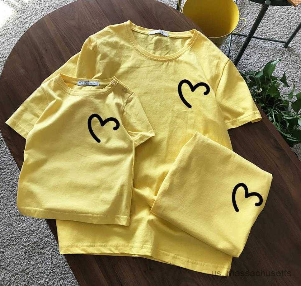 Family Matching Outfits Cool Summer Family Matching Clothes Look Mother Daughter Mommy and Me Father and Son Tee Shirts Family Outfits R230810