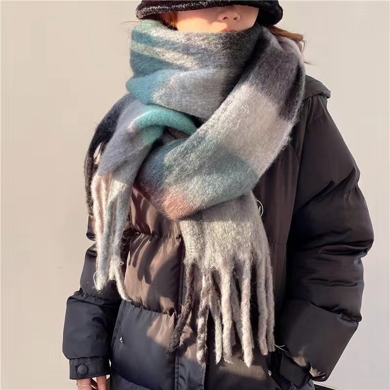 Scarves Mohair Color Matching Cashmere Tassel Shawl Lovers Neckband Rainbow Plaid Scarf Winter Warm Thickened Vintage Accessories 230810