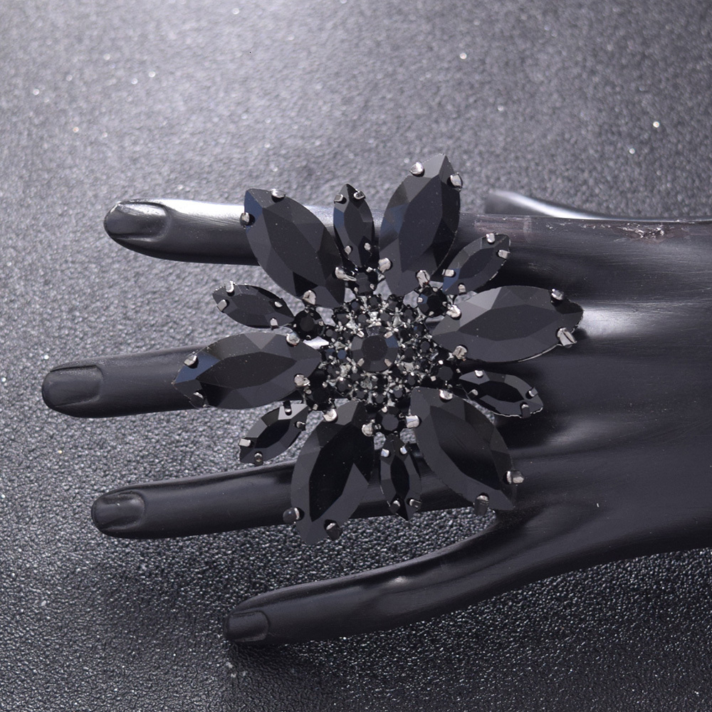 Solitaire Ring 7.2cm big size shiny glass rhinestones women ring adjustable crystal black wedding jewelry Stage Festival accessories 230810