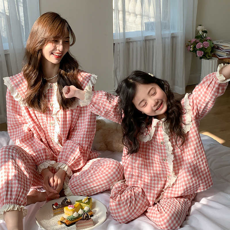 Family Matching Outfits Mommy And Me Clothes Outfits Tops Pants Family Matching Pajamas For Women Sets Mother And Daughter Nightwear Girls Sleepwear R