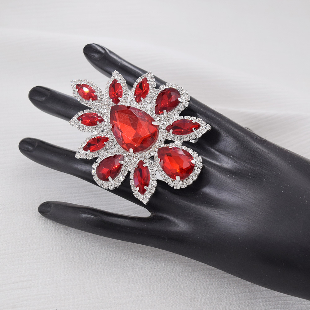 Solitaire Ring Big size 5.2*7.3cm oval big women rings adjustable jewelry fashion show ring for wedding jewelry crystal rhinestones jewelry 230810