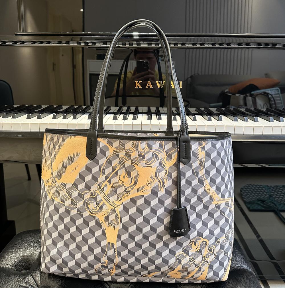 Femmes Shopping Loup Noir Sacs Totes Shopper Large Cheval Bordeaux Carte de la plus haute qualité Sac à main lecteur à main réel à main F7 F7