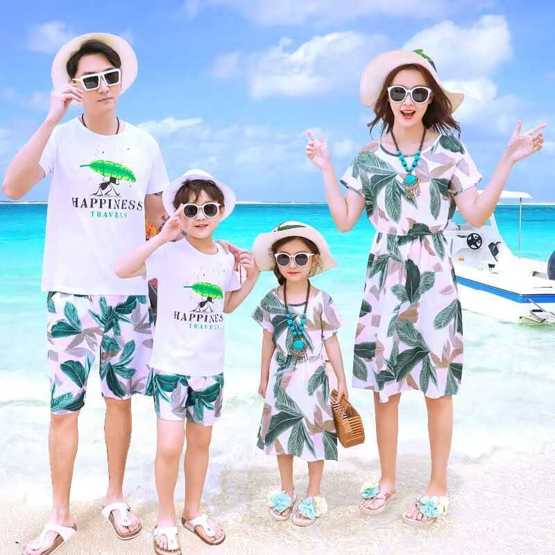 Family Matching Outfits Mother Daughter Dresses Family Matching Outfits Summer Style Beach Holiday Family Clothing Father Son T-Shirt Shorts clothes R