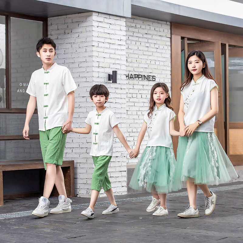 Family Matching Outfits Summer Family Outfits Mum Daughter Dresses Dad Son Cotton Shirt Shorts Holiday Couple Lovers Matching Clothes Family Look R230