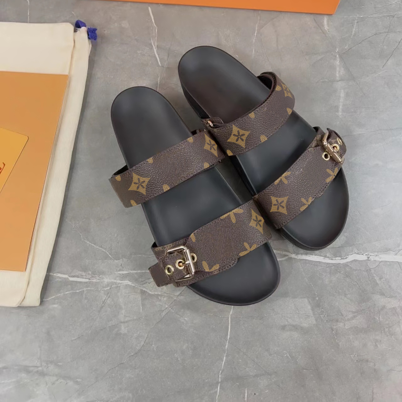 womens slipper Bom Dia Genuine Leather sandal slide luxurys Designer Mules Flat top quality Casual shoes mans summer platform Sliders sandale lady Size 35-46 with box