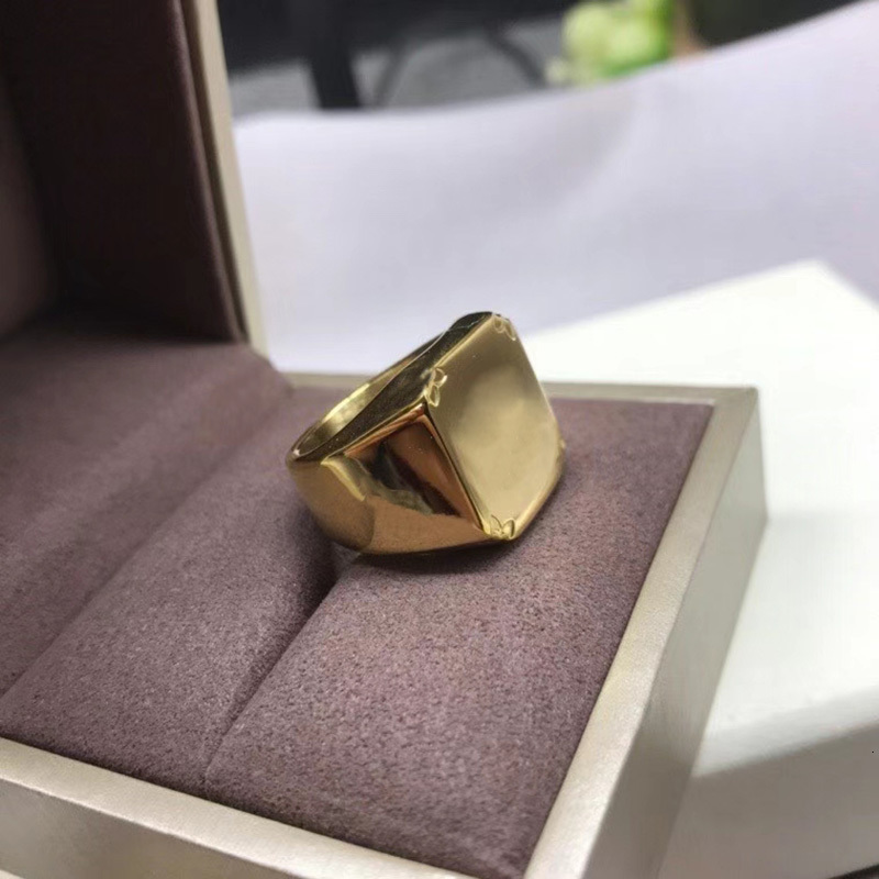 Wedding Rings Fashion Simple Sterling Silver Signature Ring for Men Exaggerate Personality Charm Jewelry Gold Accessories Party Gift 230810