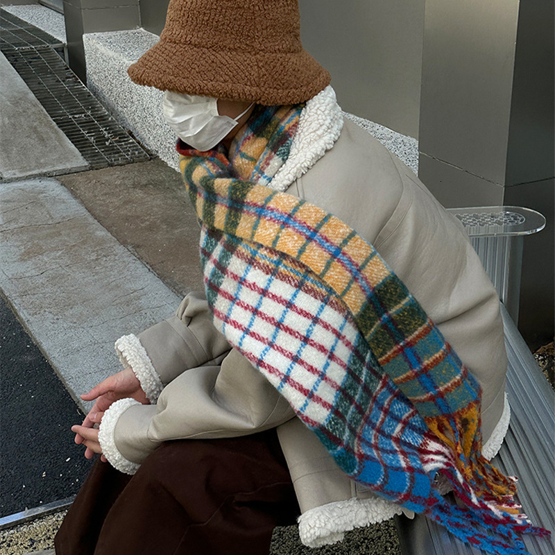 Scarves Vintage Colorful Plaid Cashmere Tassel Scarf Thickened Warm Winter Casual Korean Scarf Shawl Pashmina Mohair Scarf for Women Men 230810
