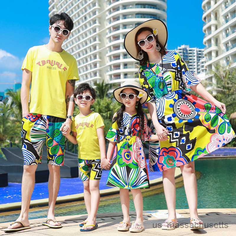 Family Matching Outfits Family Clothing Mother Daughter Summer Beach Dresses Holiday Family Matching Outfits Cotton T-shirts Matching Couple Outfits R