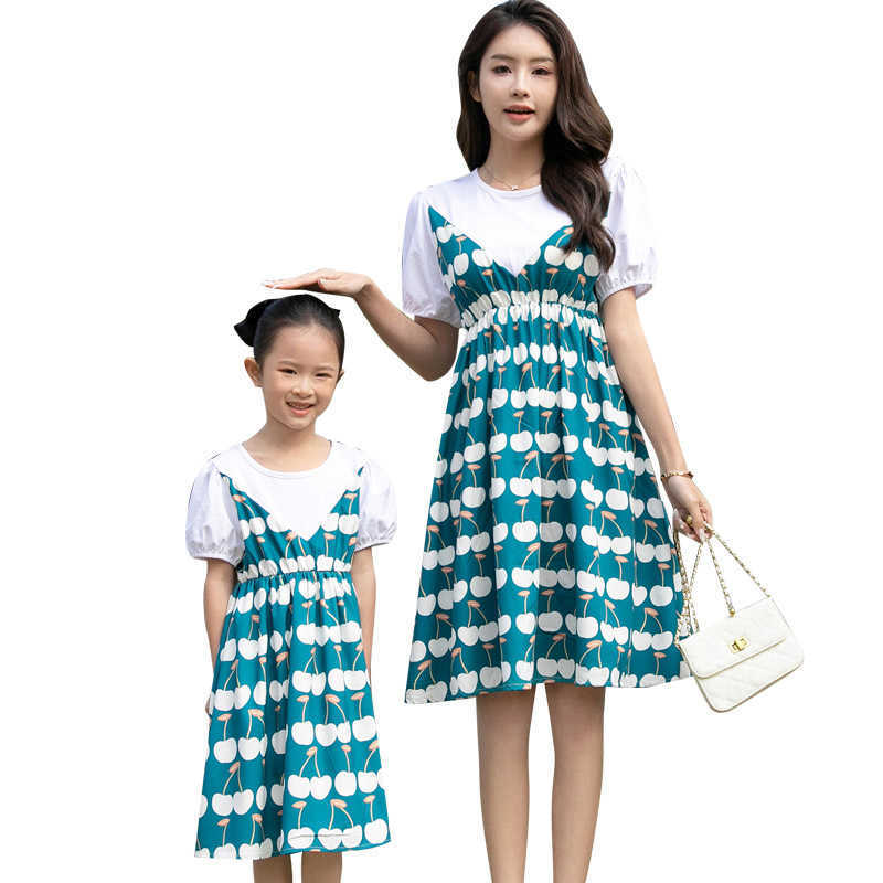 Family Matching Outfits Matching Family Outfits Summer Beach Mum Daughter Floral Chiffon Dress Mother Daughter Dresses Mommy and Me Matching R230810