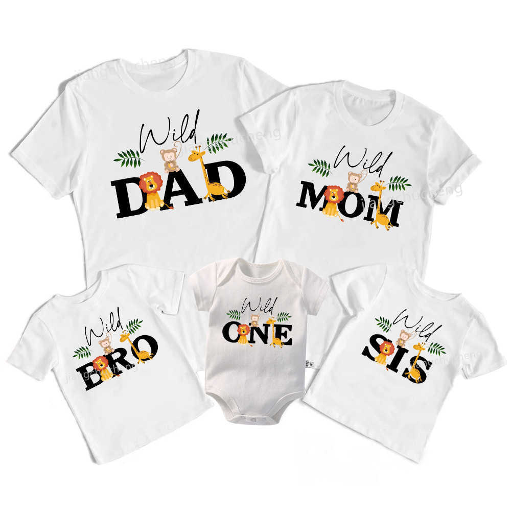 Family Matching Outfits New Wild Family Matching Outfits Cotton Dad Mom Bro Sis Tees Baby Rompers Funny Jungle Birthday Party Shirts Clothes R230810