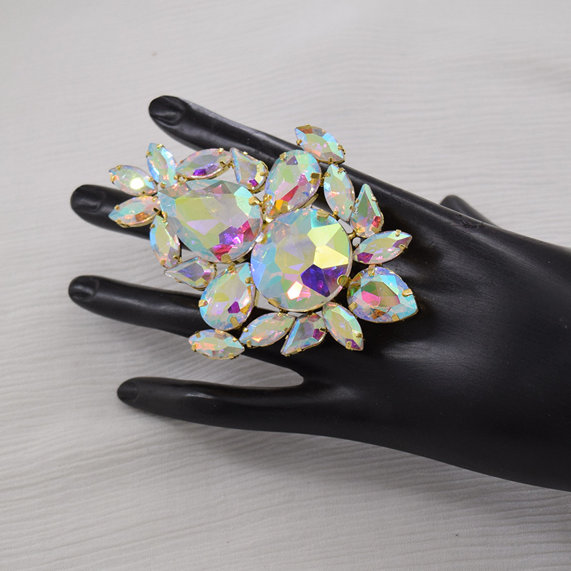 Solitaire Ring CUIER 6*9cm Exaggerated Huge Rings for Women Crystal AB Glass Gemstones Big Size Jewelry for Wedding 230810