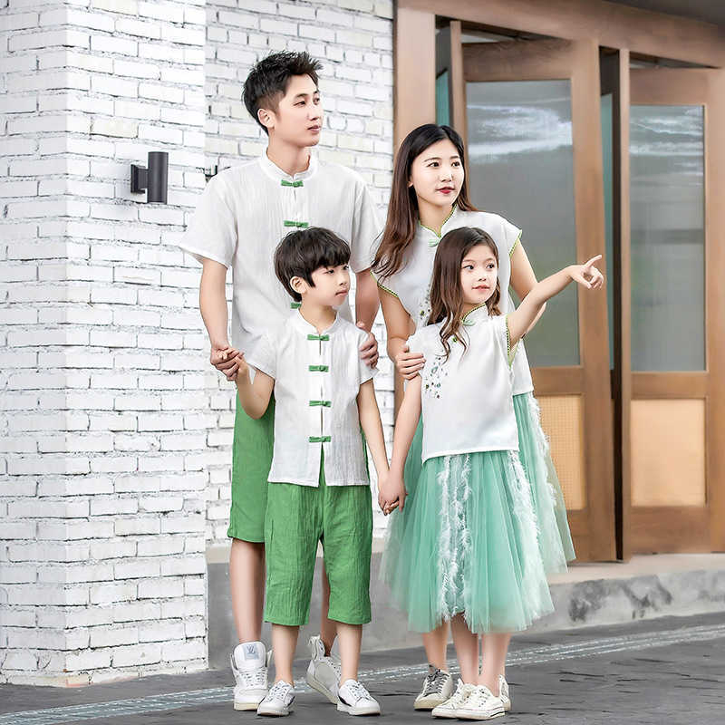 Family Matching Outfits Summer Family Outfits Mum Daughter Dresses Dad Son Cotton Shirt Shorts Holiday Couple Lovers Matching Clothes Family Look R230