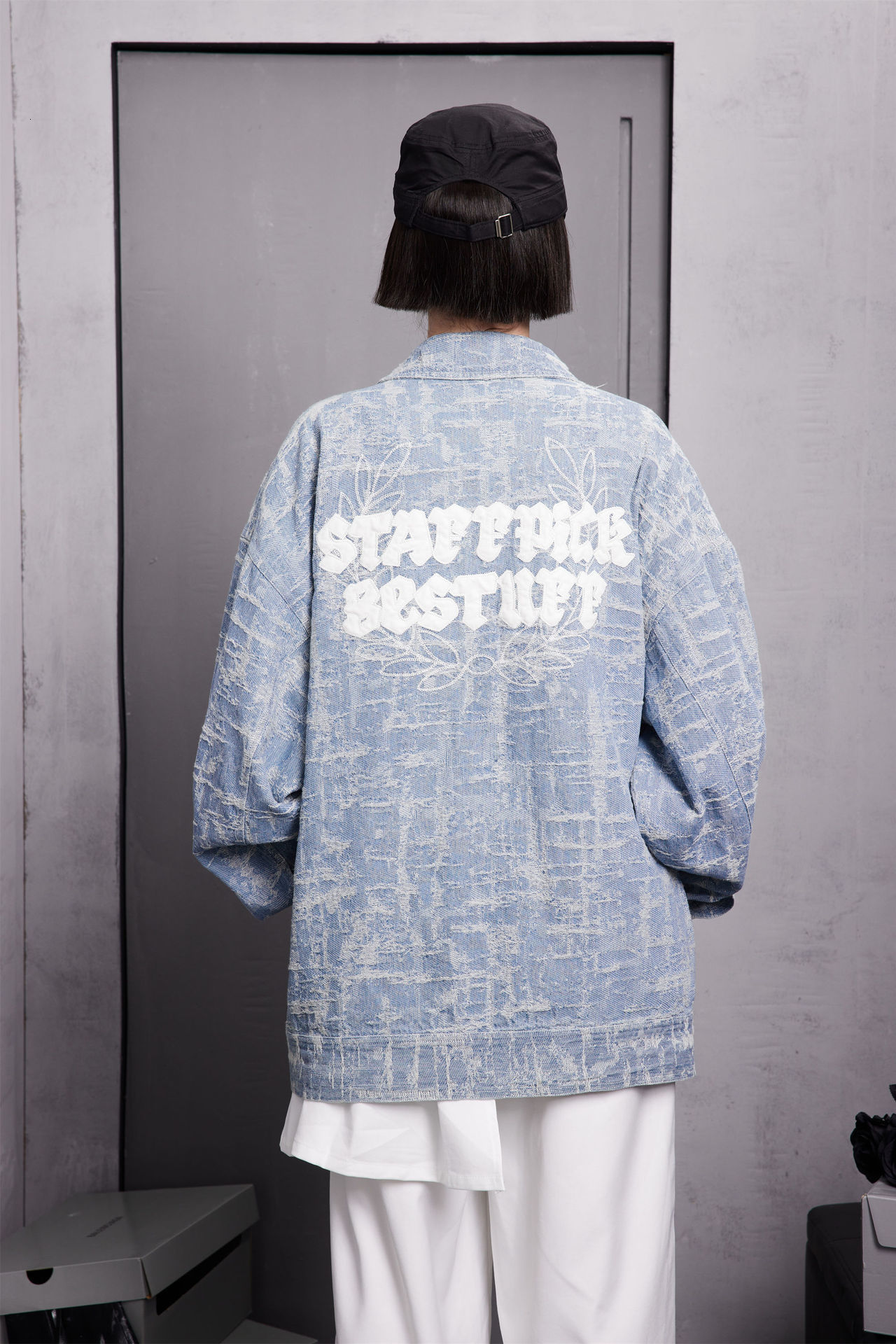 Mens Jackets American Washed Vintage Denim Couple Streetwear Casual Autumn Winter Pocket Turn Down Collar Graphic Loose 230810