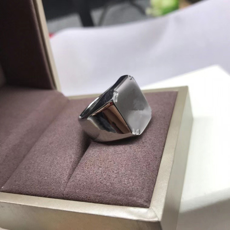 Wedding Rings Fashion Simple Sterling Silver Signature Ring for Men Exaggerate Personality Charm Jewelry Gold Accessories Party Gift 230810