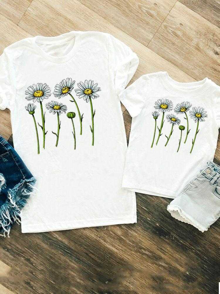 Family Matching Outfits Floral Trend Cute 90s Women Girls Boys Family Matching Outfits Kid Child Summer Mom Mama Tshirt Tee T-shirt Clothes Clothing R