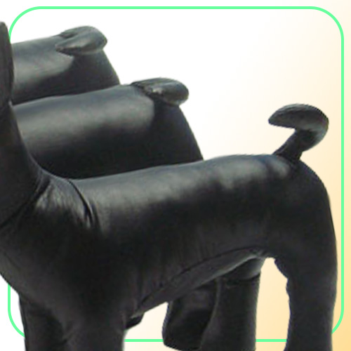 Cute New PVC Leather Dog Torsos Dog Models Dog Mannequins Leather Mannequin BlackWhite Standing Position Models dogs Pet toy 1set7689309