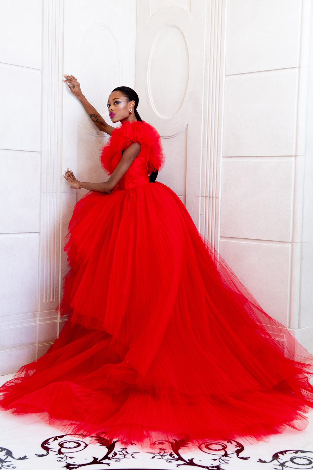 Red Prom Dresses Tiered Ruffles V Neck Evening Party Dress Short Sleeve Tulle Gowns Custom Made