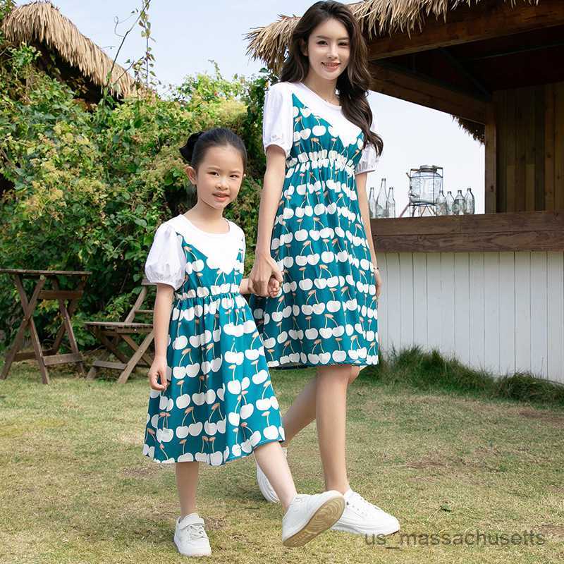Family Matching Outfits Matching Family Outfits Summer Beach Mum Daughter Floral Chiffon Dress Mother Daughter Dresses Mommy and Me Matching R230810