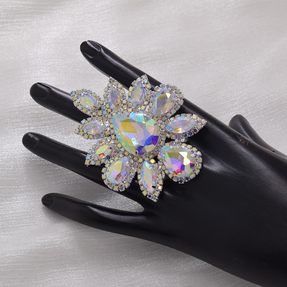 Solitaire Ring Big size 5.2*7.3cm oval big women rings adjustable jewelry fashion show ring for wedding jewelry crystal rhinestones jewelry 230810