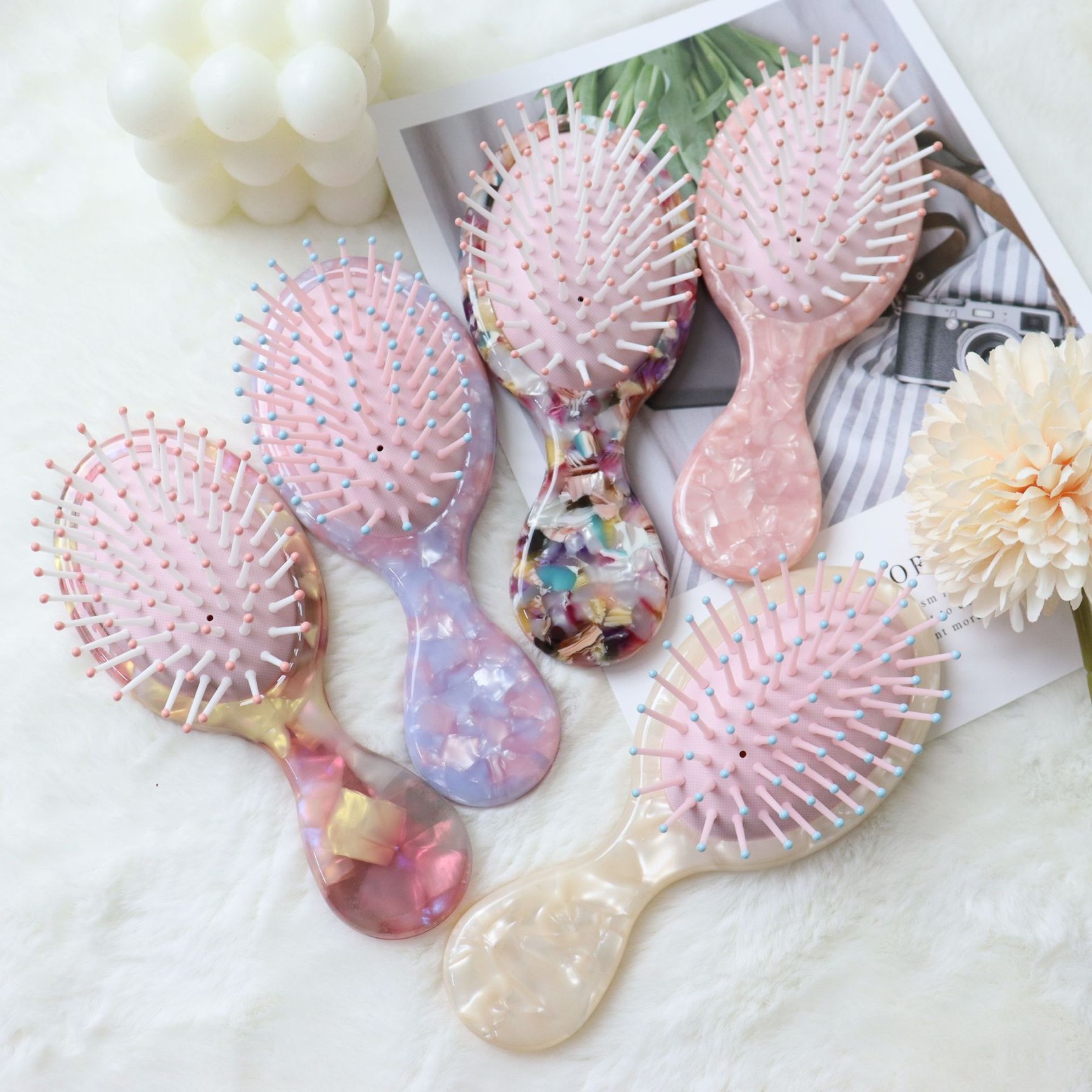 Wholesale Lovely Hair Brushes Massage Hair Comb with Handle Mini Portable Travel Hair Accessories Tools