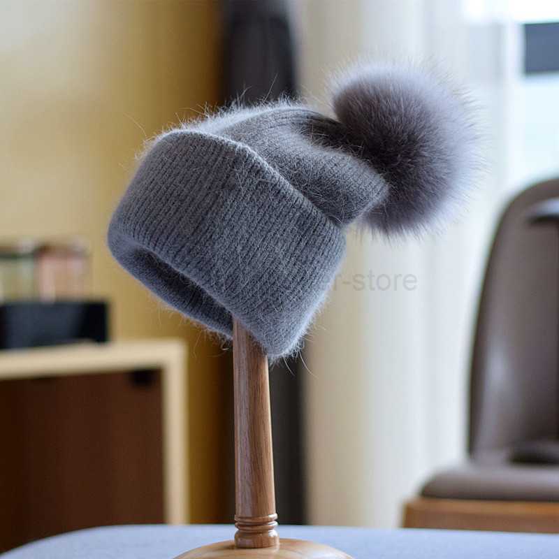 Beanie/Skull Caps Winter Real FOX Fur Pom Knitted Beanies For Women Fashion Mink Warm pompoms Natural Beanies Female Three Fold Thick Hats