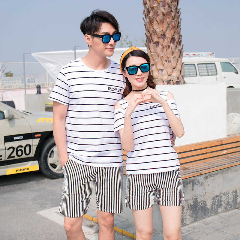 Family Matching Outfits Summer Matching Family Outfits Dad Mum Son Daughter Black White Striped T-shirt+Shorts Family Matching Clothes Couple R230810