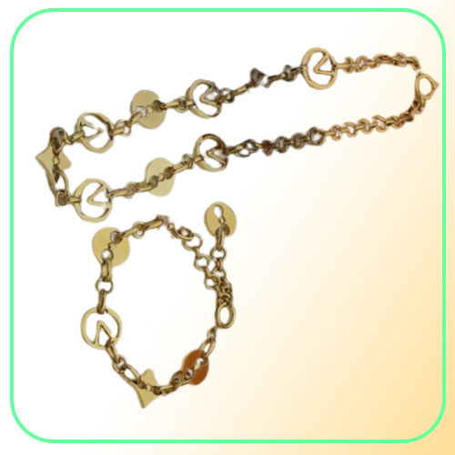 Europe America Fashion Jewelry Sets Lady Womens GoldSilvercolor Metal Hollow Out V Initials Flower Crazy in Lock Choker Necklace