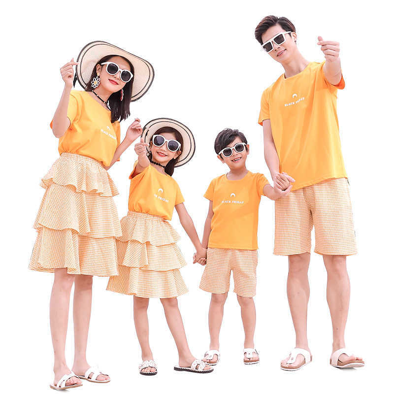 Family Matching Outfits Matching Family Outfits Summer Mum Daughter T-shirt Dress Family Look Dad Son T-shirt +Shorts Holiday Couple Matching Clothing