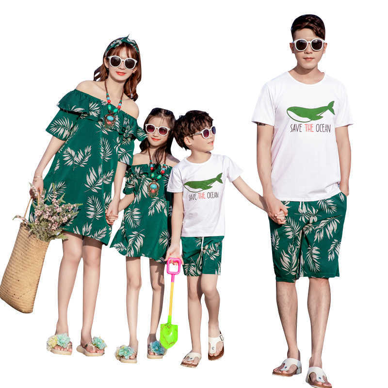Family Matching Outfits Family Matching Outfits Summer Beach Mum Daughter Dresses Dad Son CottonT-shirts Shorts Holiday Couple Lovers Clothes R230810