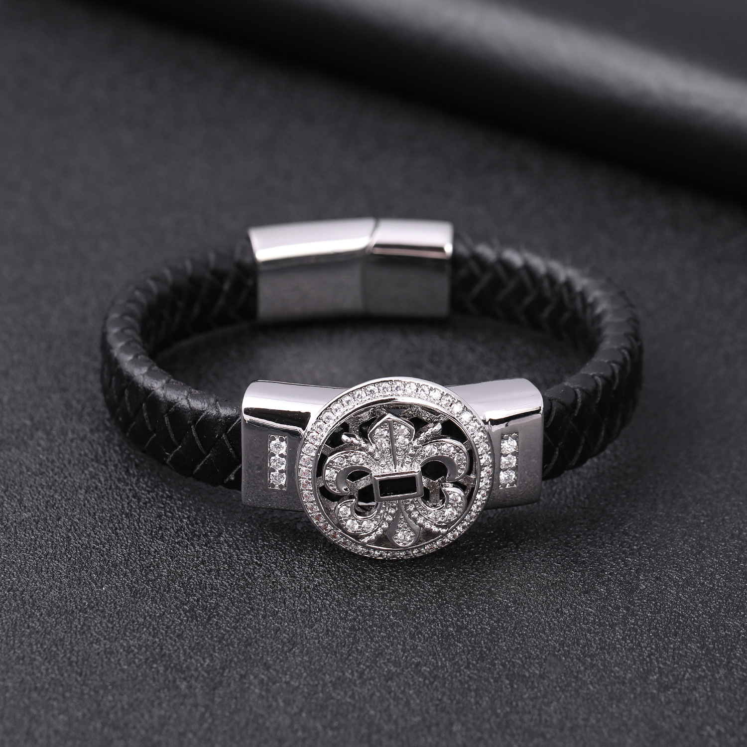 Good Lucky Men Style Micro Pave Charm Bracelet Classic Handmade Leather Bracelets for Gift