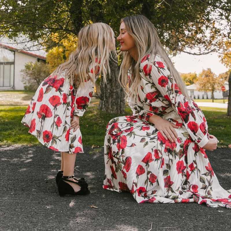 Family Matching Outfits Long-Sleeved Mommy And Me Printing Kids Dresses For Girls Family Matching Clothes Family Look Outfits Mother Daughter Dress R2