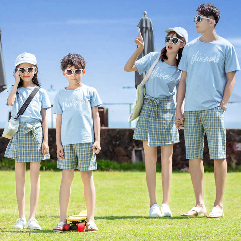Family Matching Outfits Family Matching Outfits Summer Mum Daughter Dresses Dad and Son Matching T-shirts with Shorts Holiday Matching Couple Outfits 