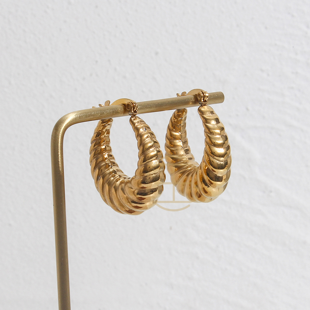 Hoop Huggie Stainless Steel Statement Earrings for Girls 18K Gold PVD Circle Oval Croissant Hoops Shrimp Pattern Women's Jewelry Trend 230811