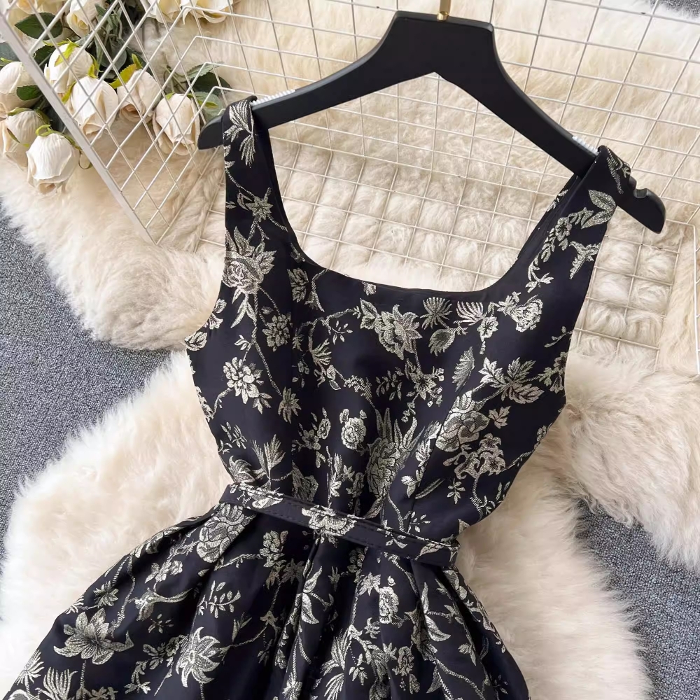 Basic Casual Dresses 2024 Summer Runway Flower Embroidery Jacquard Dress Womens Spaghetti Strap Backless With Belt Lace Trims Evening Party Vestidos