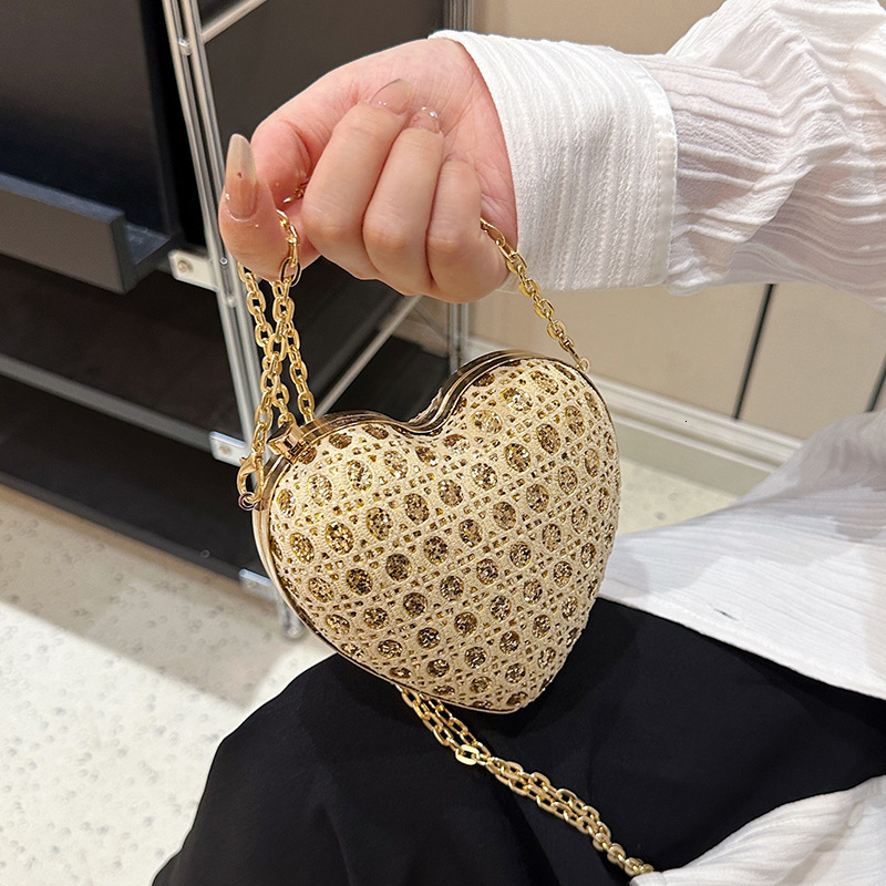 Evening Bags Shiny Rhinestones Women Heart Shape Clutch Purse Lady Gold Evening Minaudiere Bags Bridal Wedding Handbags Formal Party Purses 230812