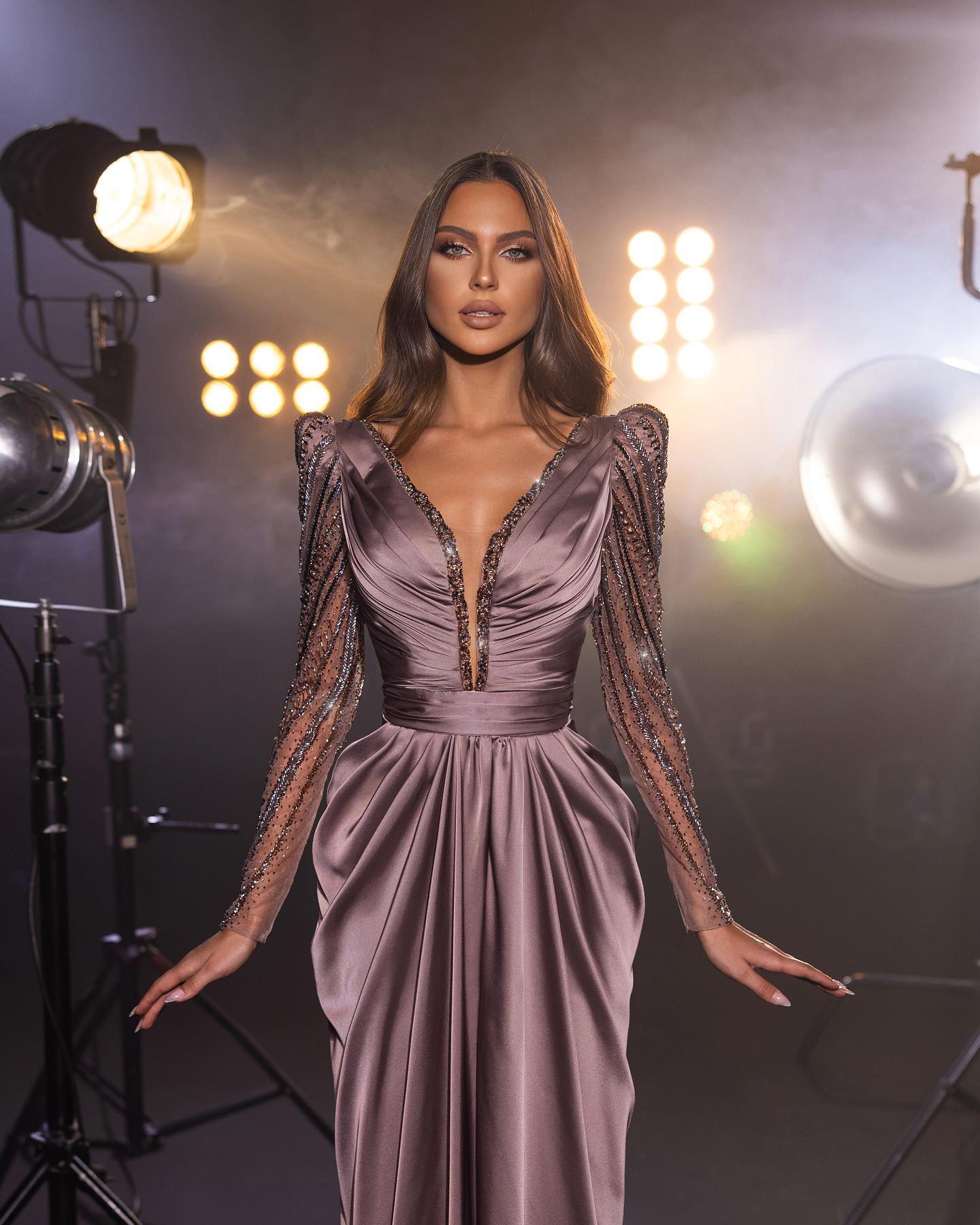 Elegant Sheath Evening Dresses V Neck Beading Sleeves Party Prom Pleats Formal Long Red Carpet Dress for special ocn